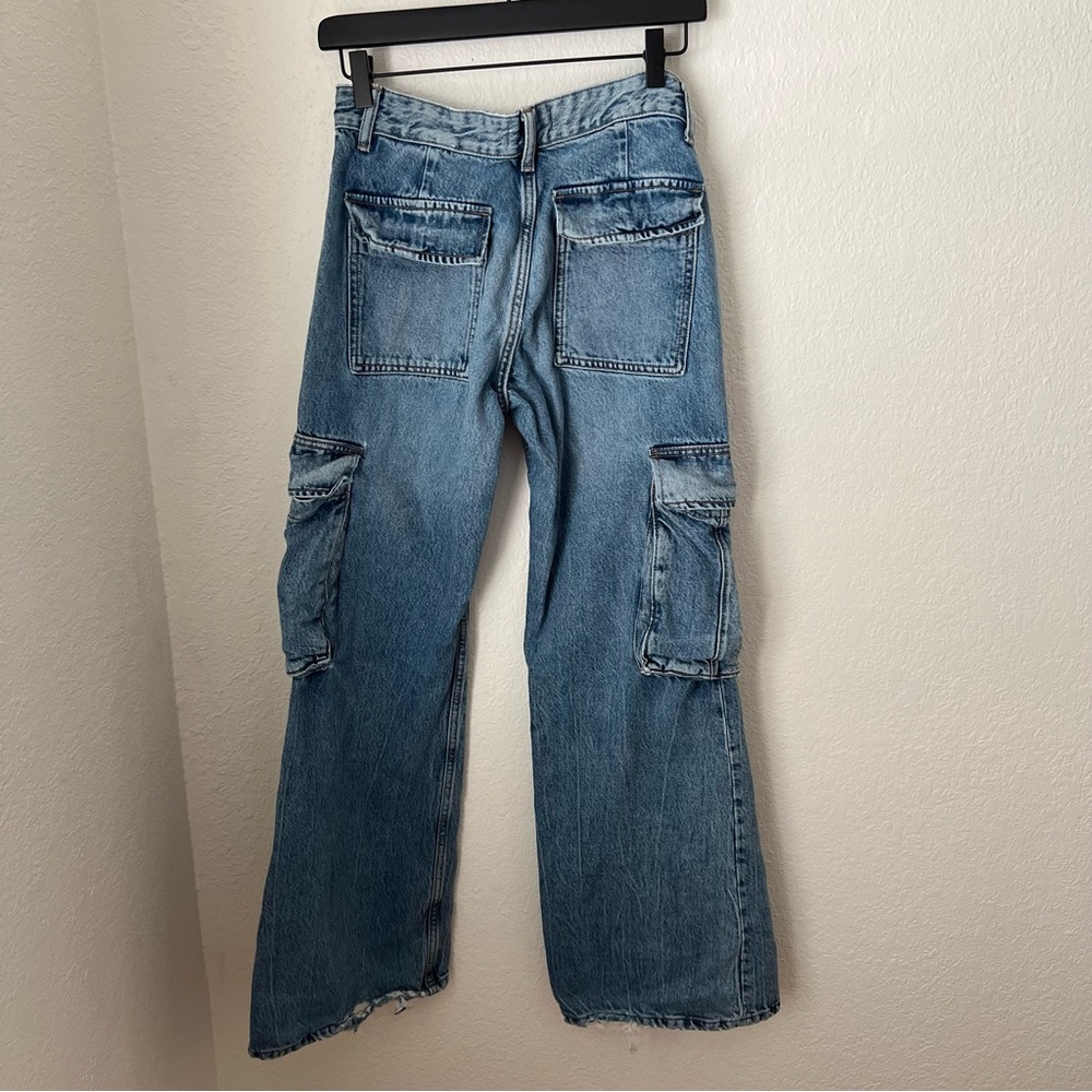 Zara - Picture 2 of 10